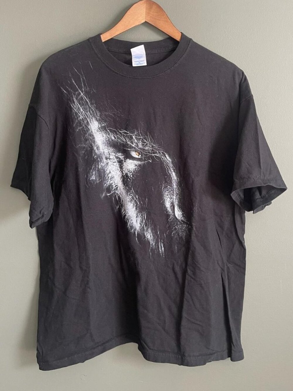 Men's Black and Grey T-shirt